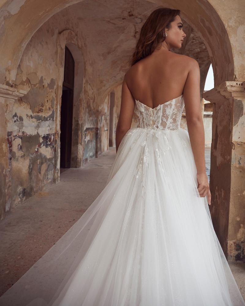 123106 fitted sexy wedding dress with detachable skirt and straight neckline5